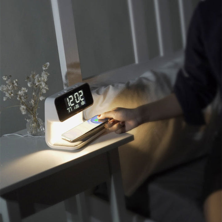 Lampe de chevet 3-en-1 avec chargement sans fil – Réveil LCD & Lampe de table LED dimmable tactile
