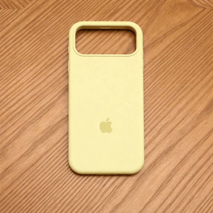 Coque en Silicone Compatible MagSafe avec Surface Douce au Toucher pour iPhone