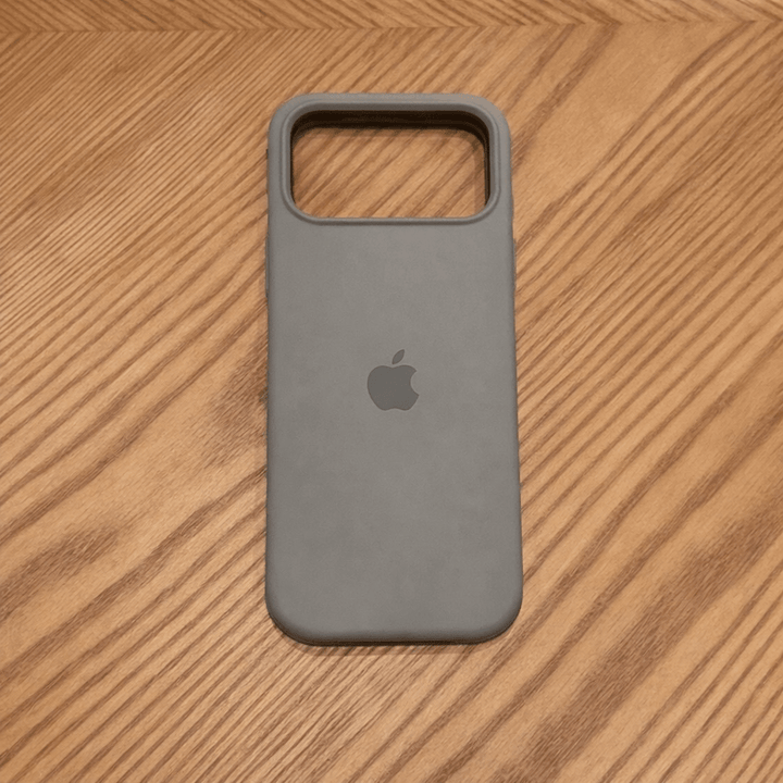 Coque en Silicone Compatible MagSafe avec Surface Douce au Toucher pour iPhone