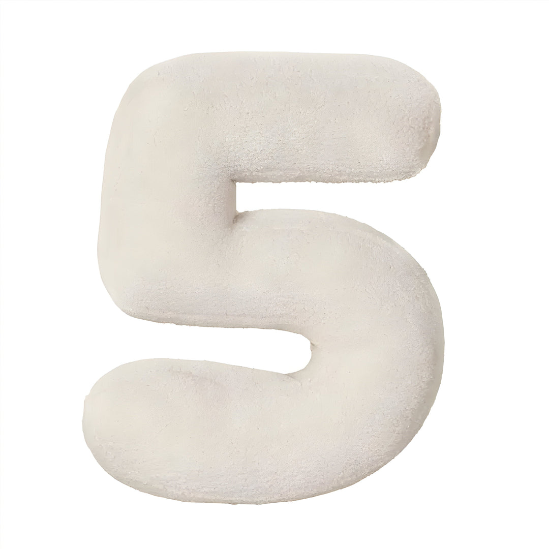 Coussin Lettre en Peluche Personnalisable - Accent Décoratif Doux pour Canapé ou Chambre d'Enfant