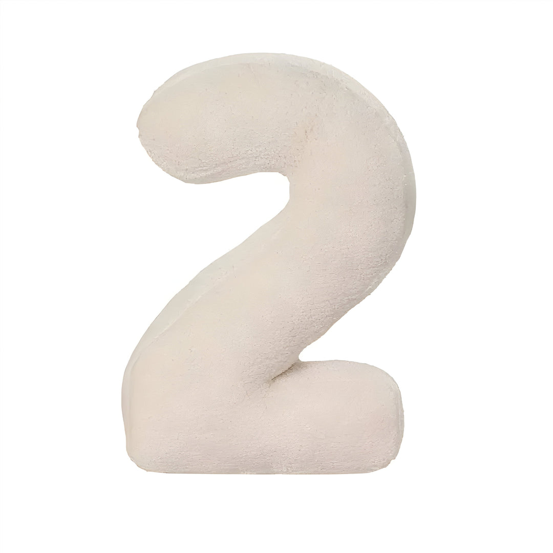 Coussin Lettre en Peluche Personnalisable - Accent Décoratif Doux pour Canapé ou Chambre d'Enfant