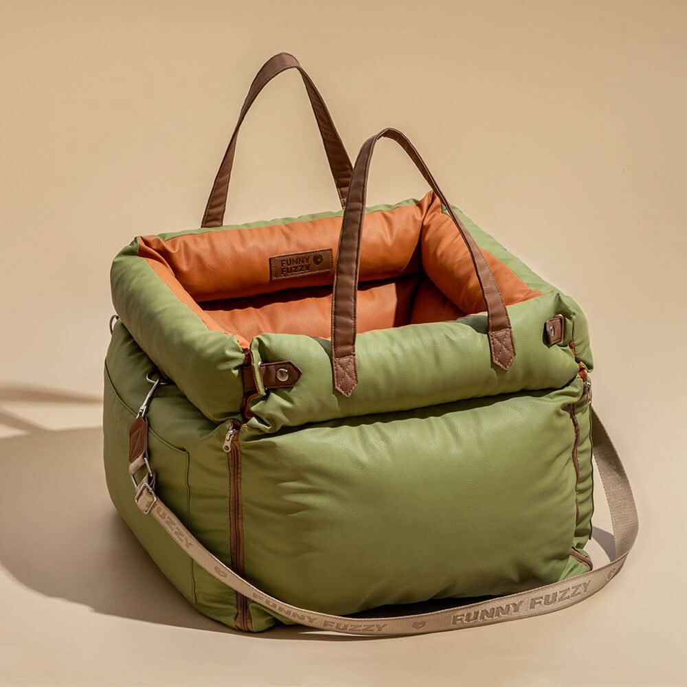 Siège de voiture de luxe pour chien avec ceinture de sécurité pour des trajets élégants