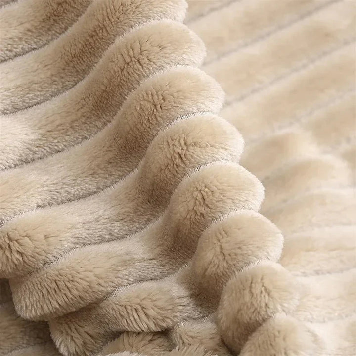 Couverture en Flanelle Polaire Large avec Motif Rayé