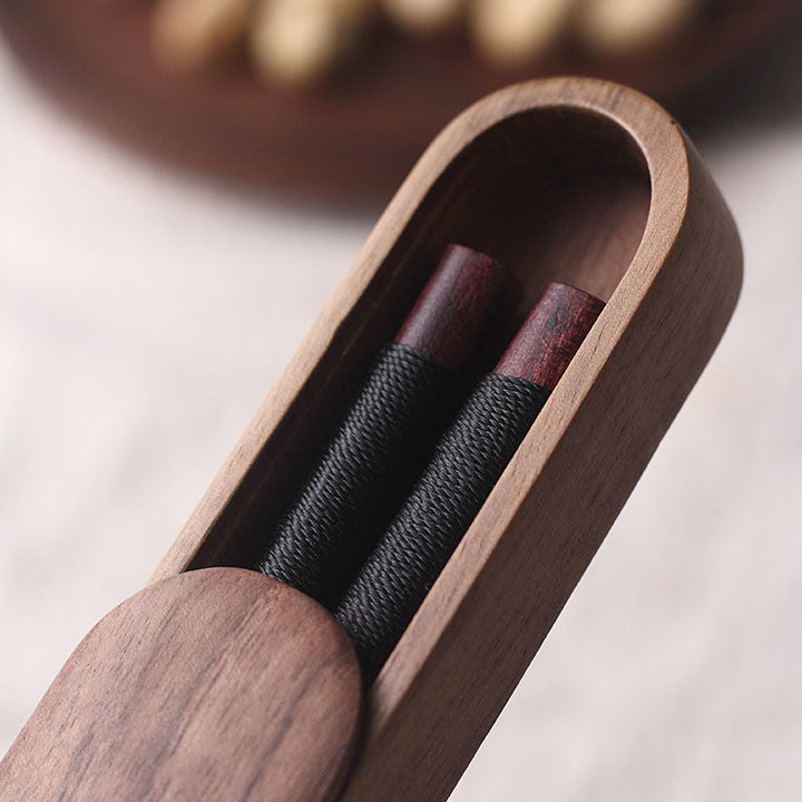 Baguettes en Noyer Noir avec Fil Décoratif dans une Boîte en Bois