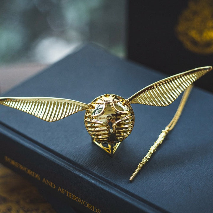 Boîte à Anneau en Or Plaqué 18k avec Design Mobile | Bijoux de Luxe