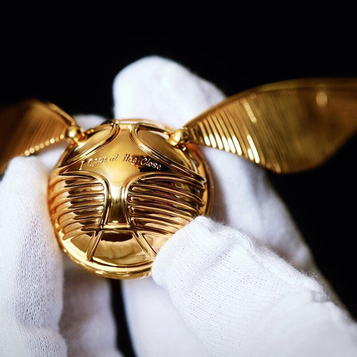 Boîte à Anneau en Or Plaqué 18k avec Design Mobile | Bijoux de Luxe