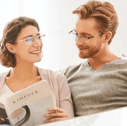 Lunettes de Lecture Intelligentes avec Verres Progressifs | Design Ultra-Léger & Filtre de Lumière Bleue | Adaptées à la Vision de Près & de Loin | Monture en Titane TR90